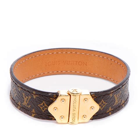 nano monogram bracelet louis vuitton prijs|louis vuitton initial bracelet.